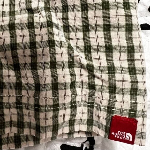 North Face green and white check large men casual, short sleeve button-down - Picture 2 of 11